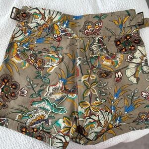 Banana Republic Floral Cargo Shorts - Multicolor